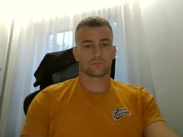 Mrhornyy12113 Chaturbate stream image from October 01, 2025