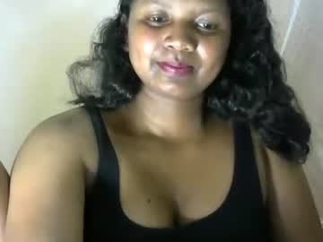 Juicy_Pretty Chaturbate stream image from October 01, 2025