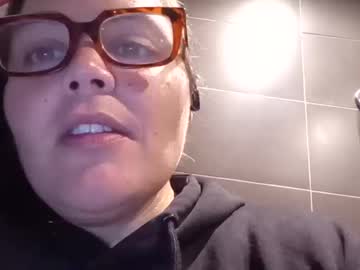 Oosunshinebubblesoo Chaturbate stream image from October 01, 2025