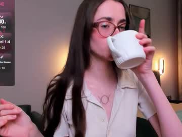 Bellacatlovesmeat Chaturbate stream image from October 01, 2025