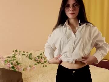 Sarabarlis Chaturbate stream image from October 01, 2025
