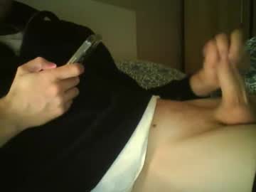 Loulou13013 Chaturbate stream image from October 01, 2025