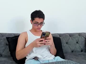 Cristian_Suarezz_ Chaturbate stream image from October 01, 2025
