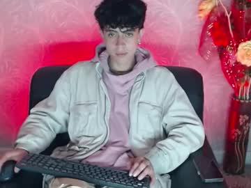 Star_Boyx Chaturbate stream image from October 01, 2025