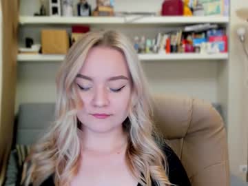 Kara_Smith_ Chaturbate stream image from October 01, 2025