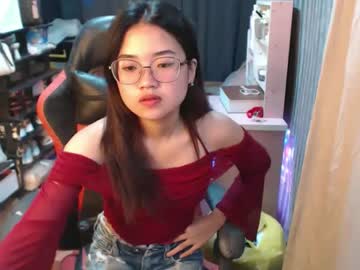 Urlovelychinita Chaturbate stream image from October 02, 2025