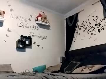 Askmetoshou Chaturbate stream image from October 02, 2025