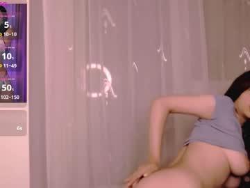 Mikaylaraven stream image from October 02, 2025