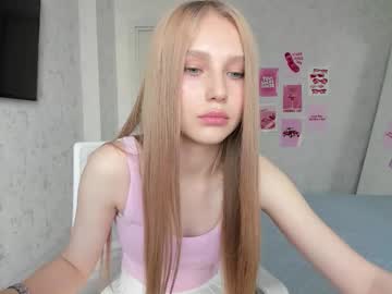 Bona_Mona Chaturbate stream image from October 02, 2025