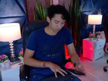 Valenorlerot Chaturbate stream image from October 02, 2025