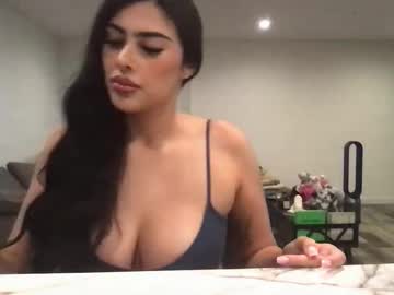 Aileenbby Chaturbate stream image from October 02, 2025
