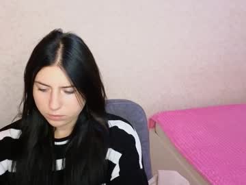 Polinaray Chaturbate stream image from October 02, 2025