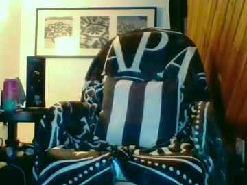 Sissypiggywhore123 Chaturbate stream image from October 02, 2025