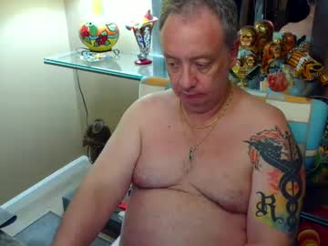 Crjuggler Chaturbate stream image from October 02, 2025