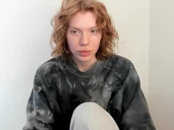 Stellaswen Chaturbate stream image from October 02, 2025