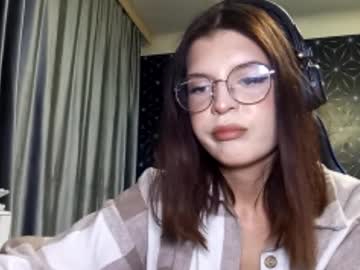 Pamelamcmeen Chaturbate stream image from October 02, 2025