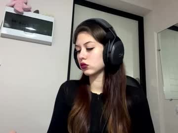 Hildredmabray Chaturbate stream image from October 02, 2025