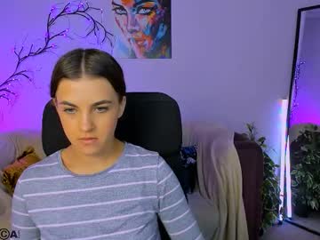 Lina_Fox12 Chaturbate stream image from October 02, 2025