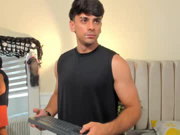 Russ_W8 Chaturbate stream image from October 02, 2025