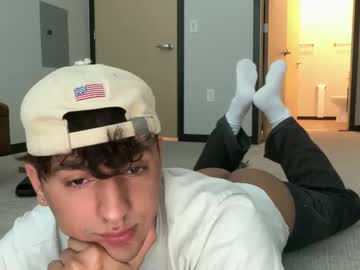 Strawberryboy69 Chaturbate stream image from October 02, 2025