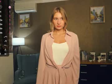 Loookat_Me Chaturbate stream image from October 02, 2025