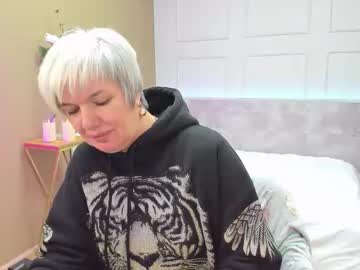 Carmensoft Chaturbate stream image from October 02, 2025
