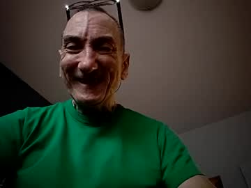 Thick2handcurve Chaturbate stream image from October 02, 2025