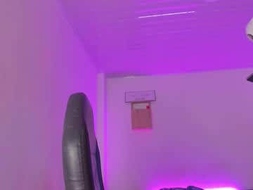 Ethan_Travis0 Chaturbate stream image from October 03, 2025