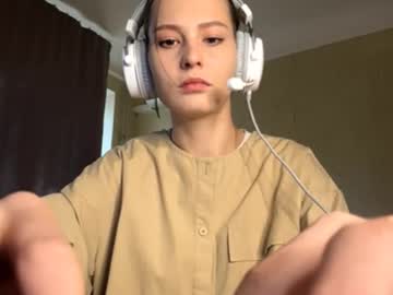 Rosaliabugge Chaturbate stream image from October 03, 2025