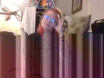 Harleyquinnsey Chaturbate stream image from October 03, 2025