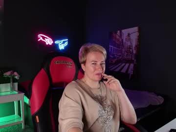 Nika_Smit Chaturbate stream image from October 03, 2025