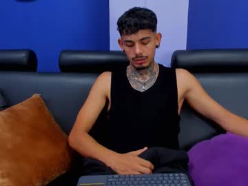 Aleking13 Chaturbate stream image from October 03, 2025