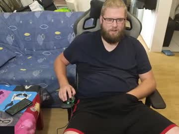Julcs Chaturbate stream image from October 03, 2025