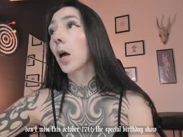 Juliet_Sourire Chaturbate stream image from October 03, 2025