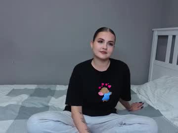 Lil_Honey_Bunny Chaturbate stream image from October 03, 2025