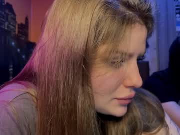 Truenorthpair Chaturbate stream image from October 03, 2025