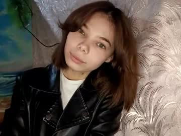 Ladonnarochefort Chaturbate stream image from October 03, 2025