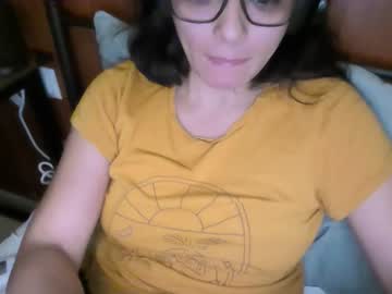 Almamaria Chaturbate stream image from October 03, 2025