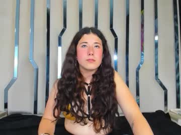 Auroras_Fish Chaturbate stream image from October 03, 2025