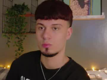 Liamthunder05_ Chaturbate stream image from October 03, 2025