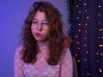 Lisa_Roses Chaturbate stream image from October 03, 2025