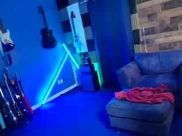 Eclair_Alyson Chaturbate stream image from October 04, 2025