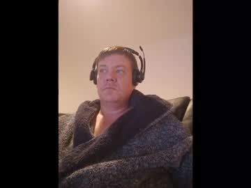 Dickoutgamerboy Chaturbate stream image from October 04, 2025