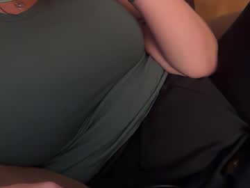Luuunaheartxxx Chaturbate stream image from October 04, 2025