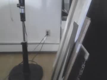 Dirtynerdy30 Chaturbate stream image from October 04, 2025