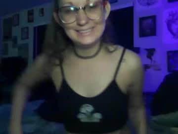 Sheridenault Chaturbate stream image from October 04, 2025