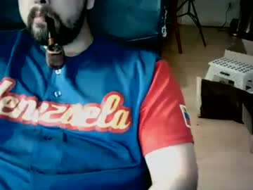 Beartsmkr Chaturbate stream image from October 04, 2025
