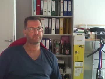 Macfly67 Chaturbate stream image from October 04, 2025