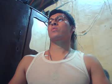 Maurodirty Chaturbate stream image from October 04, 2025