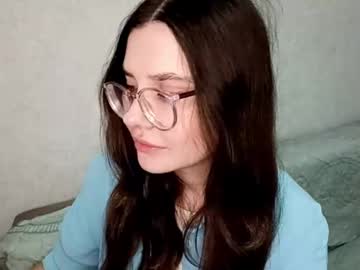 Emelysimonson Chaturbate stream image from October 04, 2025